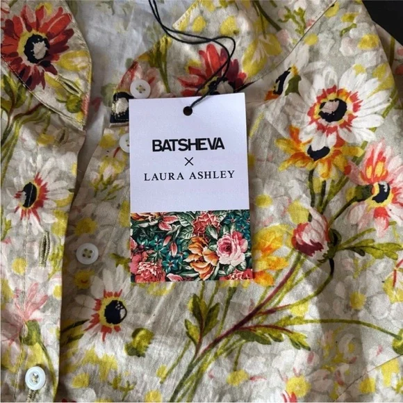 NWT Batsheva x Laura Ashley Grace Blouse in
Witton Floral Sz 10 - Picture 10 of 13